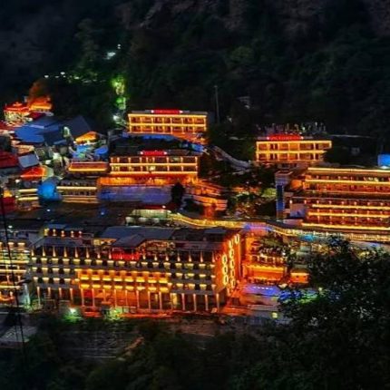 Vaishno Devi Pilgrimage with the Magic of Kashmir Valleys